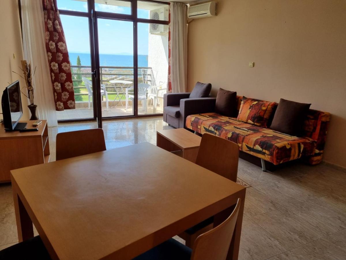 Luxsus Apartment Diamond Свети Влас Екстериор снимка