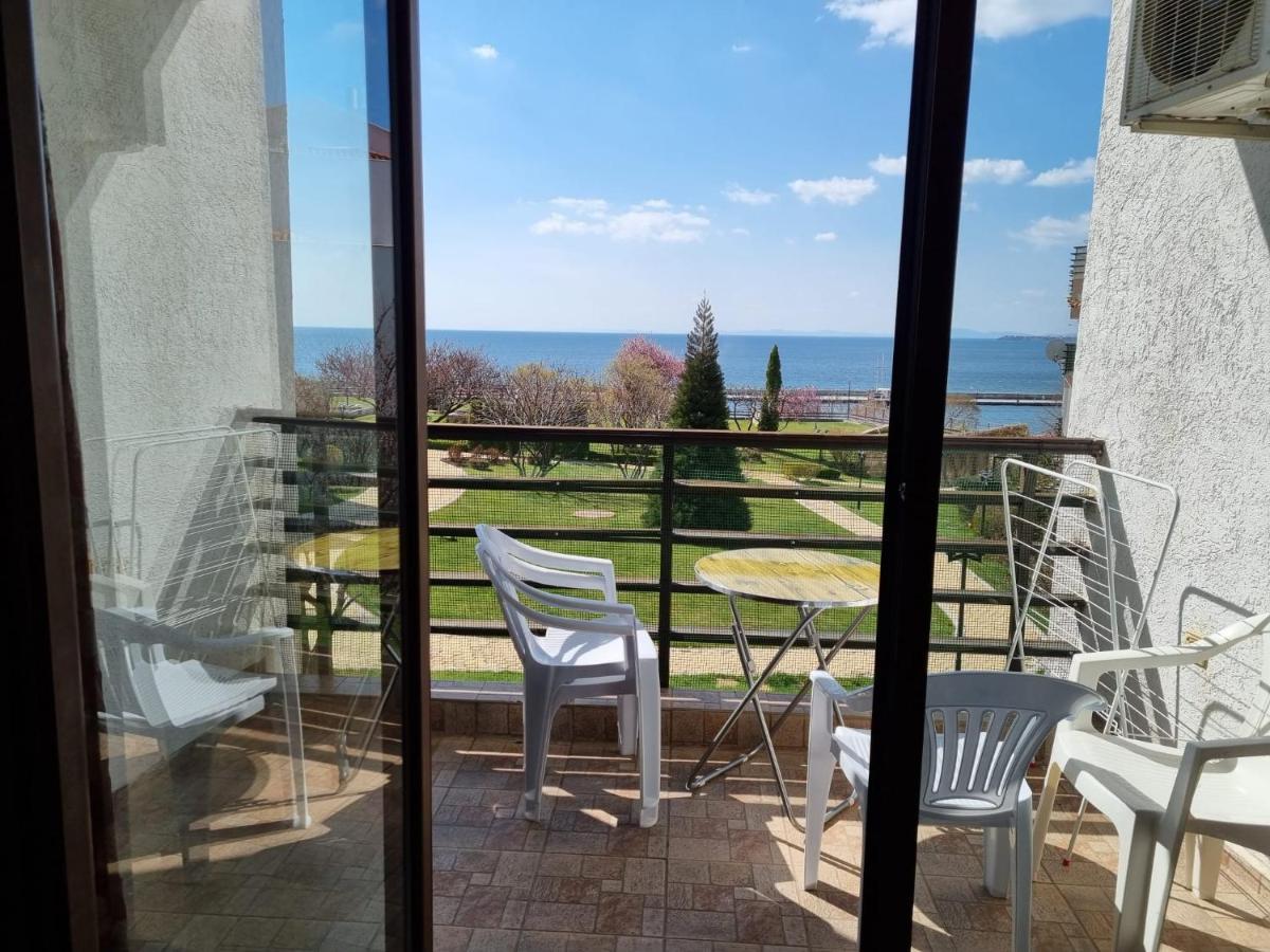 Luxsus Apartment Diamond Свети Влас Екстериор снимка