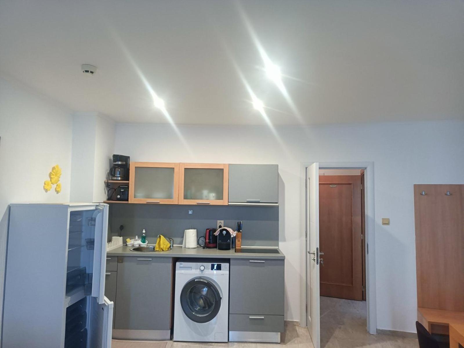 Luxsus Apartment Diamond Свети Влас Екстериор снимка