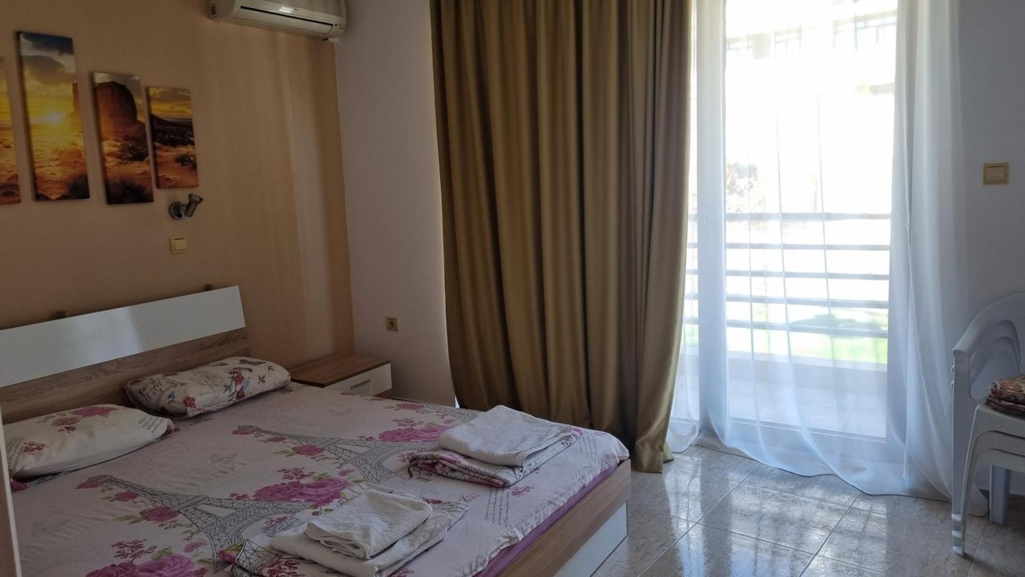Luxsus Apartment Diamond Свети Влас Екстериор снимка